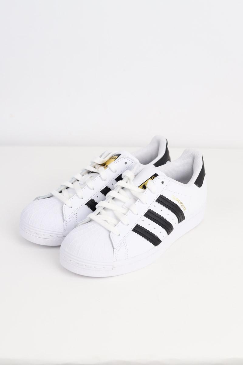 Taille adidas fashion superstar