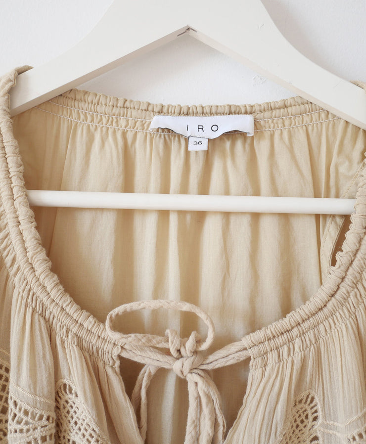Robe Modèle Antonia de la marque IRO pour femme de taille S/36 de couleur Beige, Écru en vente sur la friperie en ligne Circular Clothing Paris