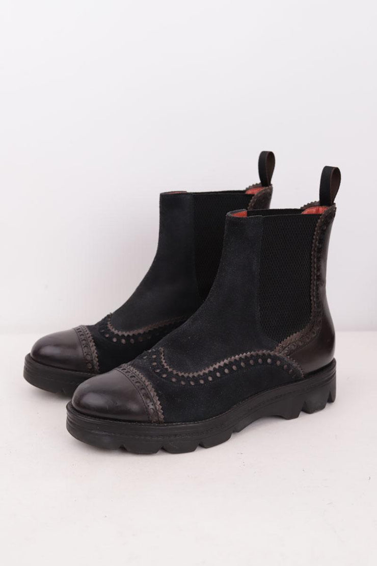 Boots Santoni noir. Matière principale cuir. Taille 36.