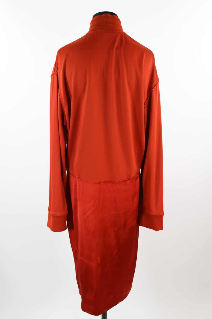 Robe rouge Fenty taille 40