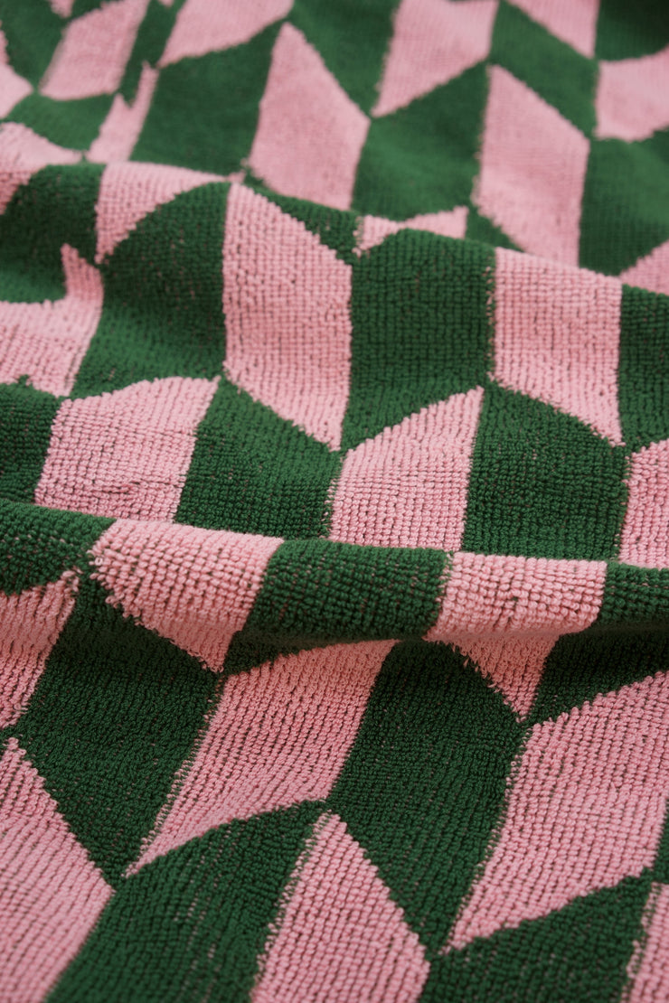 Arrow Tail Gym Towel | Pink & Green