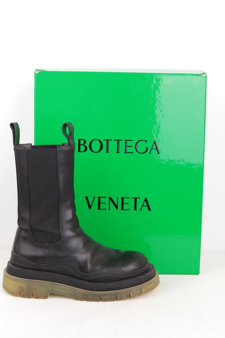 Boots Bottega Veneta noir. Matière principale cuir. Taille 39.